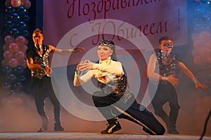 Choreographic miniature in the style of 90-ies - dancers performing troupe of the St. Petersburg music hall.