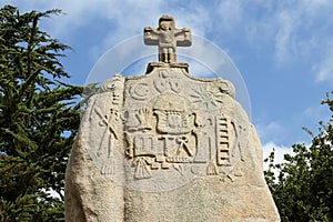 Christianized menhir of Saint-Uzec, detail of the top