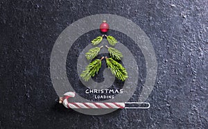 Vianočný pozdrav nakladanie strom a cukrík palice 