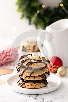 Christmas cookies with crystallized ginger and dark chocolate