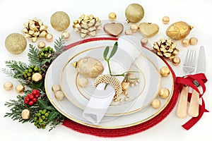 Christmas Dinner Table Setting