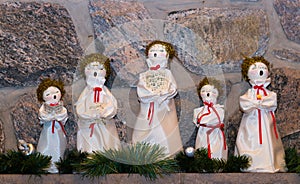 Christmas dolls singing carols