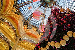 Christmas at Galeria la Fayette, Paris (4