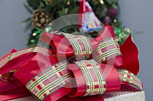 Christmas Gift Box Topknot photo