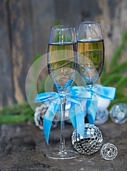 Christmas goblets with mirror baubles