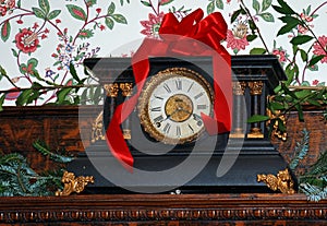 Christmas Mantel Clock