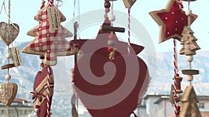 CHRISTMAS MARKETS - Christmas decorations in the wind