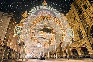 Christmas in Moscow. Festively decorated Nikolskaya street