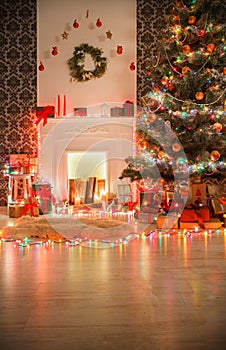 Christmas room interior design, decorated tree in garland lights