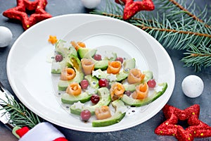 Christmas tree appetizer avocado salmon salad