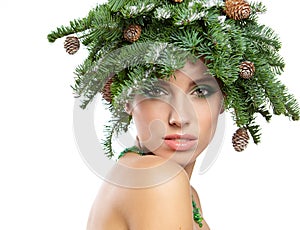 Christmas Tree Holiday Hairstyle and Make