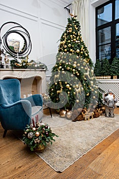 CHRISTMAS TREE AT HOME. Christmas decor. Christmas tree decorations homes