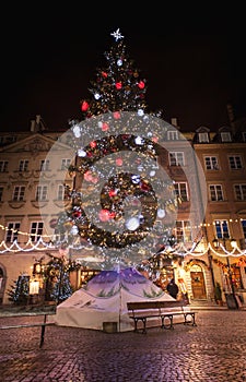 CHRISTMAS TREE IN OLD TOWN, LIGHTINGS, WARSAW, POLAND