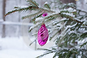 Christmas tree toy pink bump