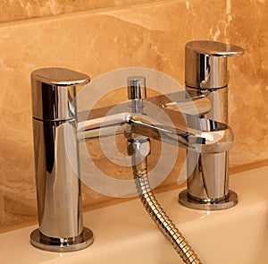 Chrome bathtub faucet