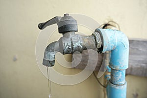 Chrome faucet and water pipeline