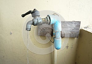 Chrome faucet and water pipeline