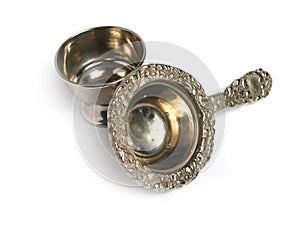 Chromed stainer and cup