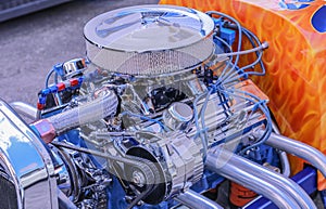 Chromed V-8 Motor photo