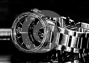 Chronograph wrist watch metal body and strap
