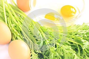 Chrysanthemum greens, egg