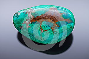 Chrysocolla Copper Mineral - Very sharp and detailed photo of a chrysocolla copper stone