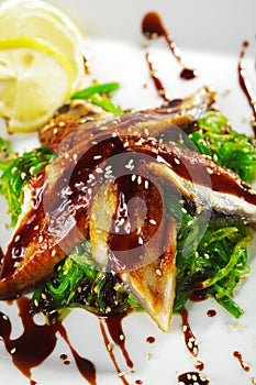Chuka Seaweed with Unagi Salad