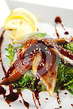 Chuka Seaweed with Unagi Salad