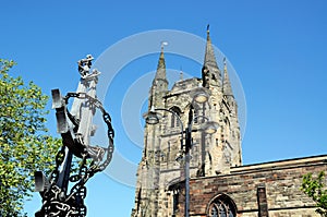 Church and anchor statue, Tamworth.