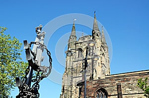 Church and anchor statue, Tamworth. photo