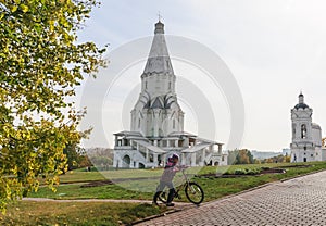 Church of the Ascension and St. George's bell tower. Museum-Reserve Kolomenskoye