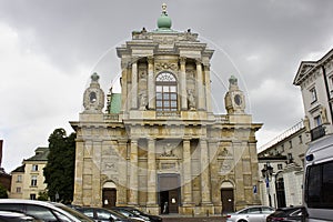 Iglesia de suposición de bendecido virgen en Varsovia polonia 