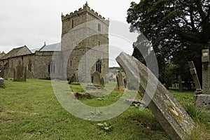 Iglesia a cementerio 