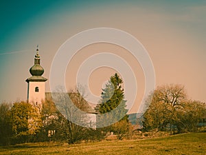 Kostel na kopci, Slovensko