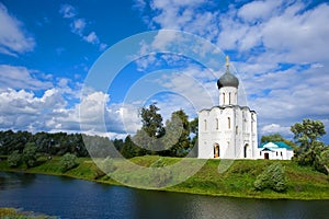 Church of Intercession on River Nerl photo