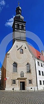 Kostel Matky Boží loretánské v Bratislavě na Slovensku. Vertikální banner