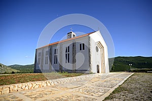 Church in Primorski dolac.