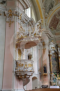 Church of San Giacomo and San Leonardo in Alta Badia - Dolomites