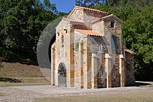 Church of San Miguel de Lillo photo