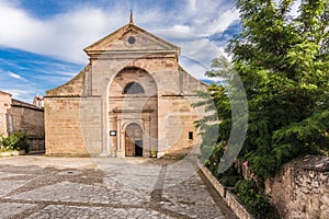 Church of Santa MarÃ­a in Siguenza, is baroque and began its construction at the end of the 18th century by Don Juan DÃ­az de la