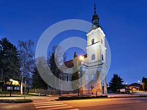 Kostol v obci Voderady - Slovensko v noci