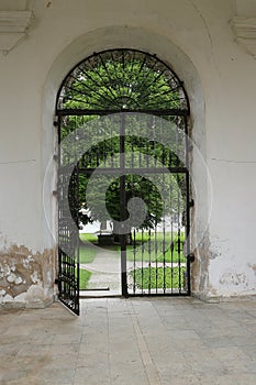 Churchyard gate to the park