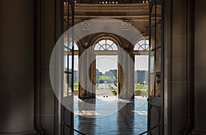 The ChÃÂ¢teau de Vaux-le-Vicomte, interior main hall photo