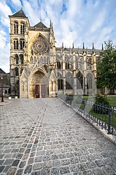 ChÃ¢lons Cathedral in ChÃ¢lons-en-Champagne, France