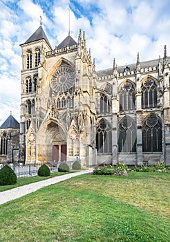 ChÃ¢lons Cathedral in ChÃ¢lons-en-Champagne, France