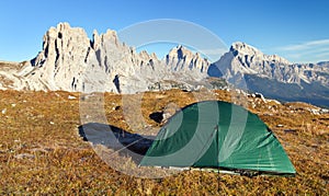 Cima Ambrizzola Croda da Lago Tofano Gruppe green tent