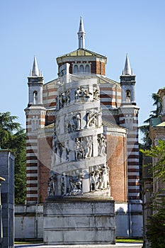 Cimitero Monumentale of Milan, Italy: tombs photo