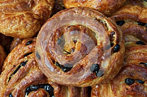 Cinammon raisin rolls