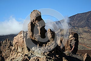 Cinchado rock of Los Roques photo