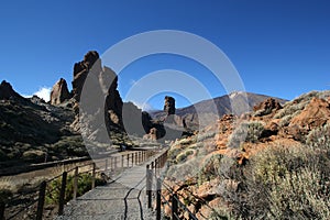 Cinchado rock of Los Roques